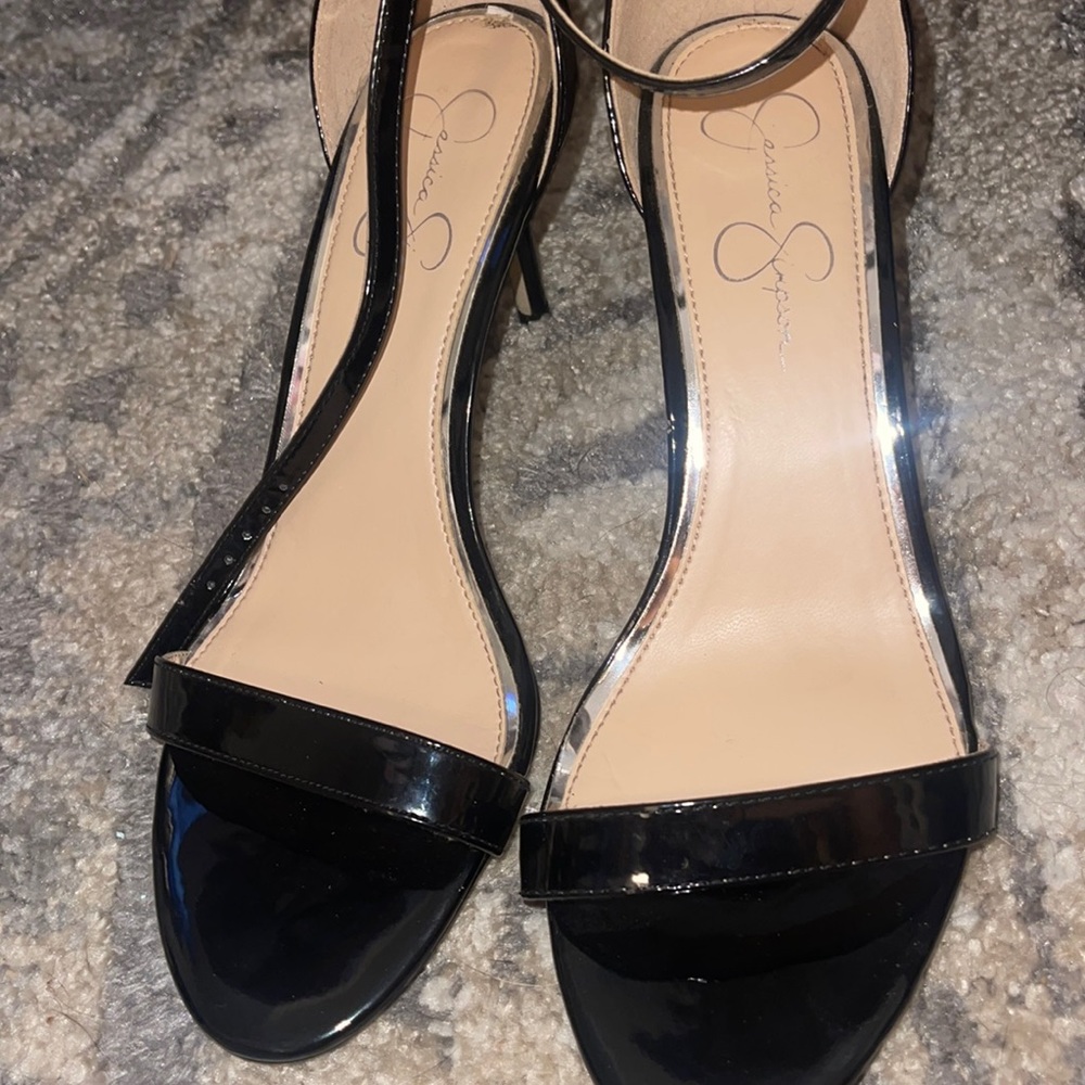 Black Jessica Simpson Heels// US FEMALE SIZE 9 // Slightly worn